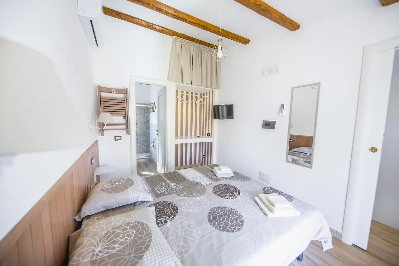Bed and Breakfast Dafni E Naide Cefalù Frühstückspension