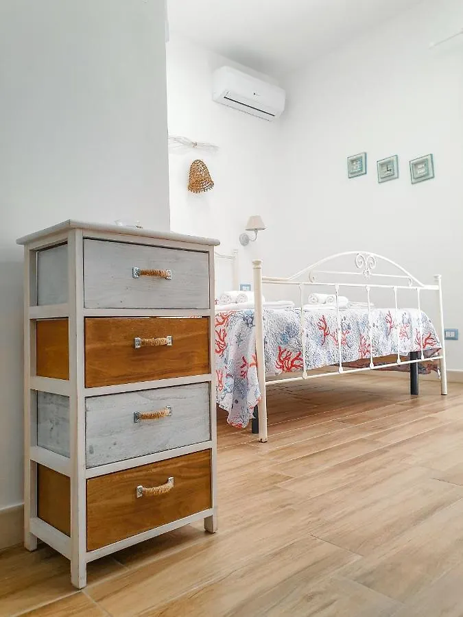 **  Dafni E Naide Bed & Breakfast Cefalu Italy