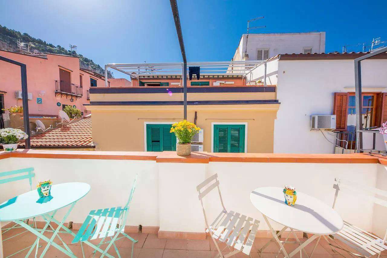 Dafni E Naide Bed & Breakfast Cefalu Italy